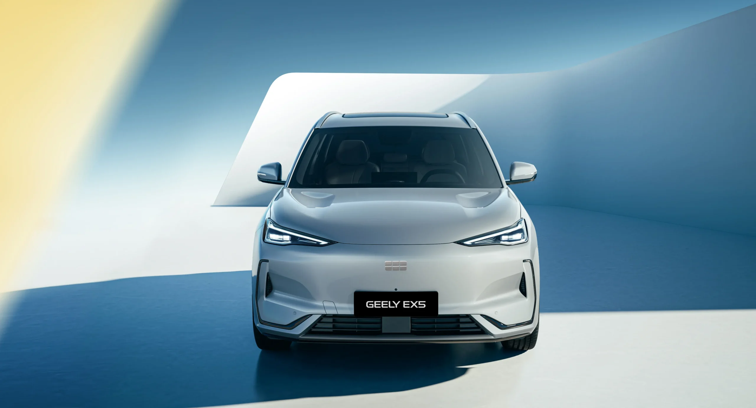 Stylish Front Grille